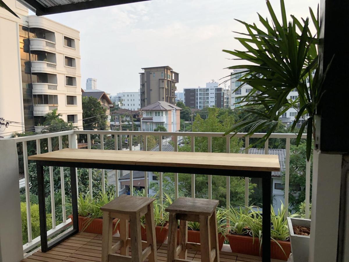 Pingplalee Female House Bed and Breakfast Bangkok Exteriör bild