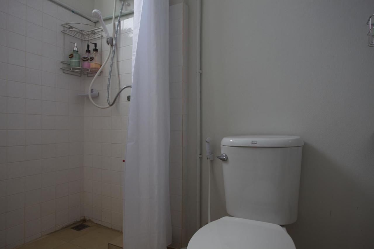 Pingplalee Female House Bed and Breakfast Bangkok Exteriör bild