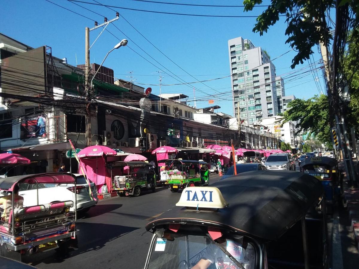 Pingplalee Female House Bed and Breakfast Bangkok Exteriör bild