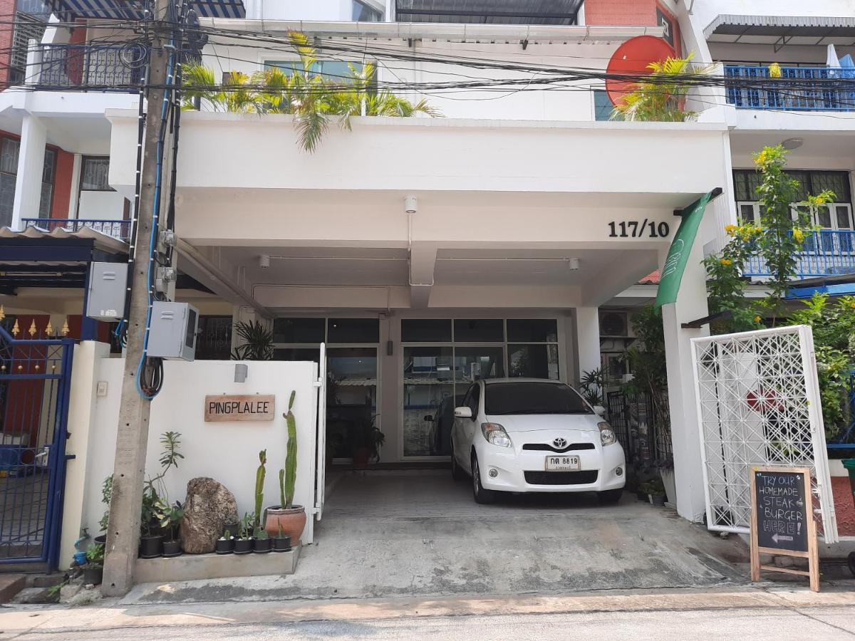 Pingplalee Female House Bed and Breakfast Bangkok Exteriör bild